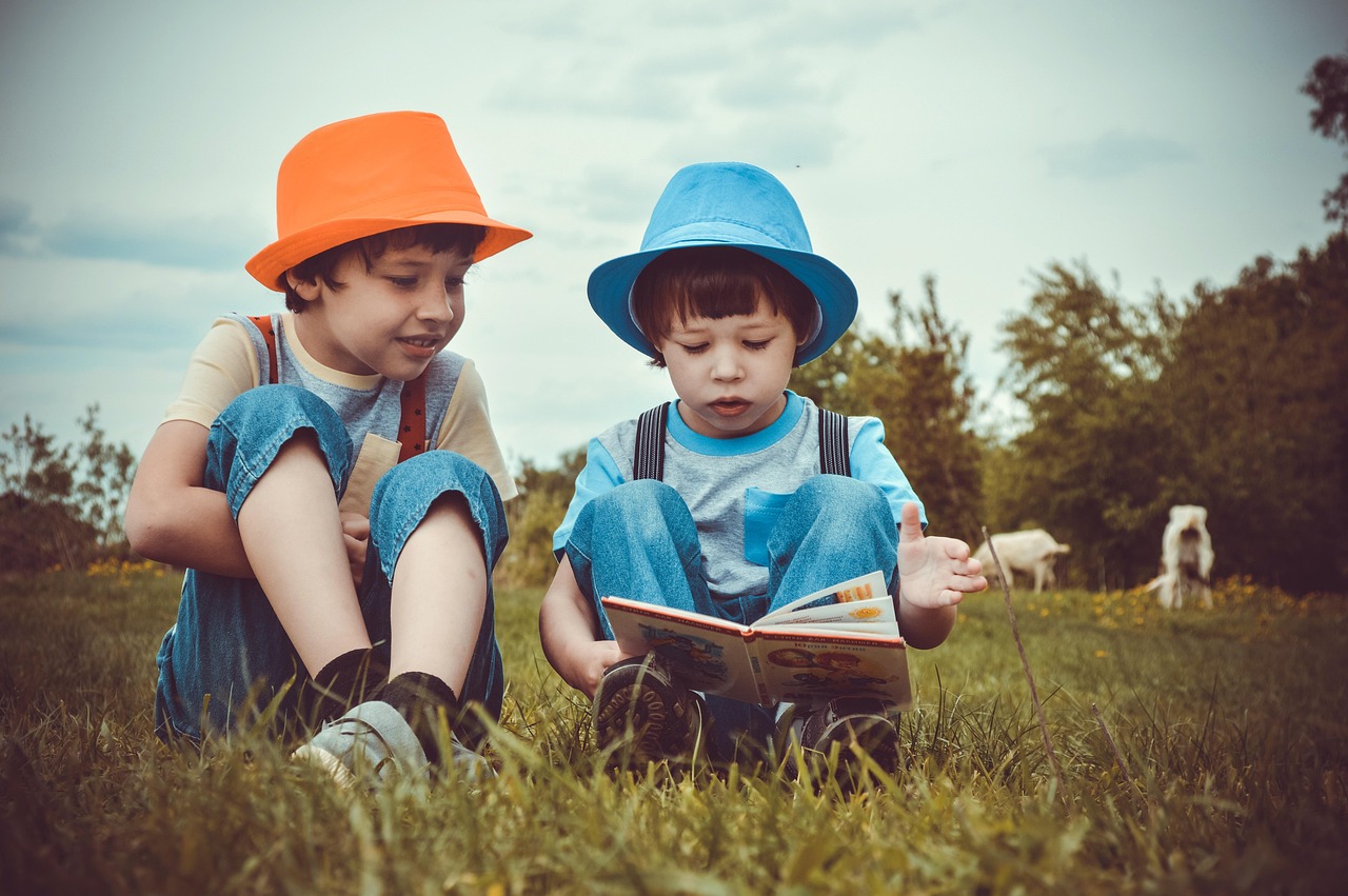 entdecken sie unsere faszinierende auswahl an kinderbüchern, die fantasie anregen, abenteuer bieten und das lernen spielerisch fördern. ideal für kleine leseratten!