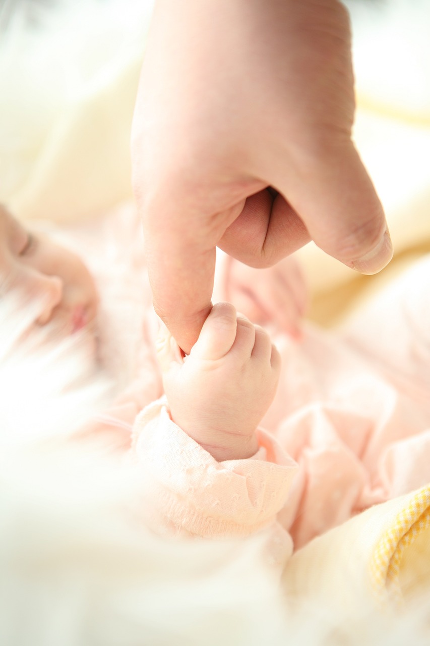 entdecken sie hochwertige babyprodukte für ihr neugeborenes. von sicheren babyschalen über bequeme kinderwagen bis hin zu praktischem spielzeug – alles, was sie für die ersten monate ihres babys benötigen.