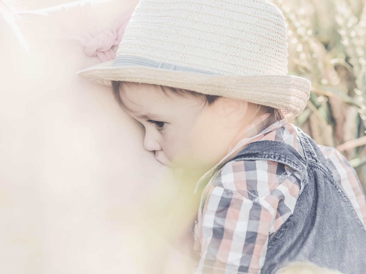 erfahren sie alles über das thema stillen: vorteile, techniken und tipps für stillende mütter. entdecken sie, wie sie eine positive stillbeziehung zu ihrem baby aufbauen können.