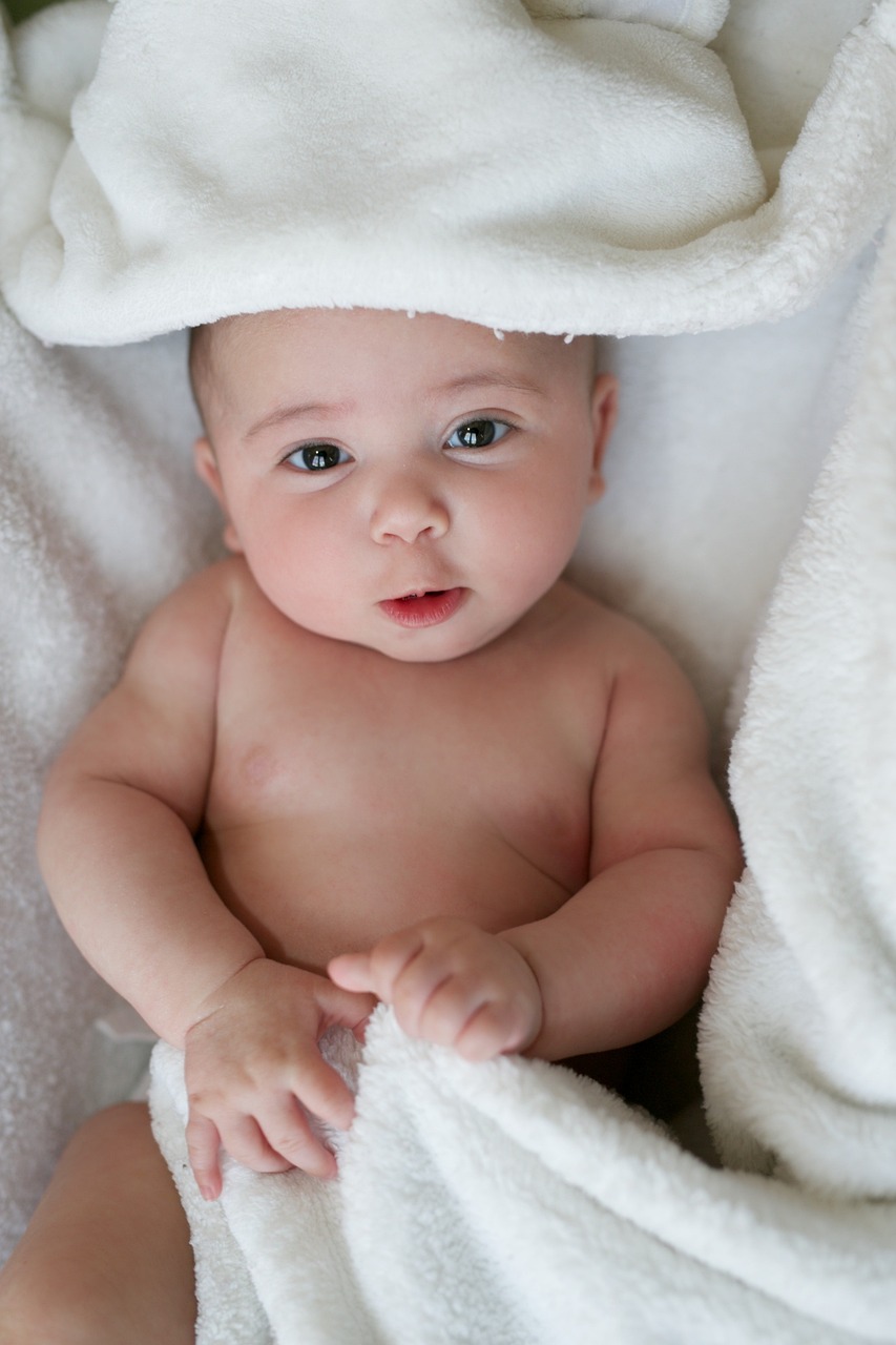 entdecken sie unsere umfangreiche auswahl an babybedarf! von praktischen babyausstattungen bis hin zu stilvollem zubehör – alles, was sie benötigen, um ihr baby bequem und sicher zu versorgen.