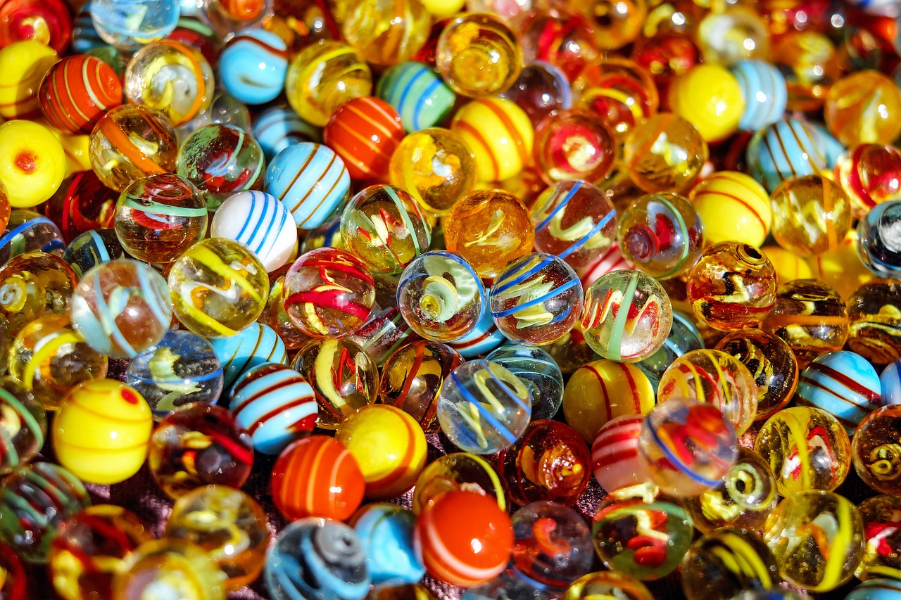 entdecken sie die besten tipps zur spielzeugorganisation! halten sie das spielzimmer ordentlich und förderlich für kreatives spielerlebnis mit unseren praktischen ratschlägen.
